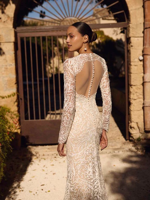 Modeca Gelinlik 12-26 Balık Kesim Vintage Sırt Dekolteli Gelinlik 4