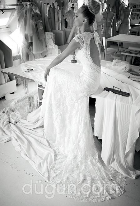 Sade Gelinlik Modeli