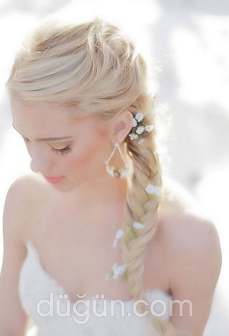 Örgülü Gelin Saçı Modeli