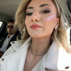 Seher Güneş Hair & Make Up Artist5