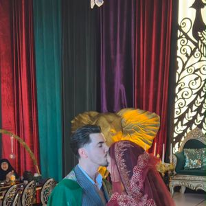 Violet Harem Suare5